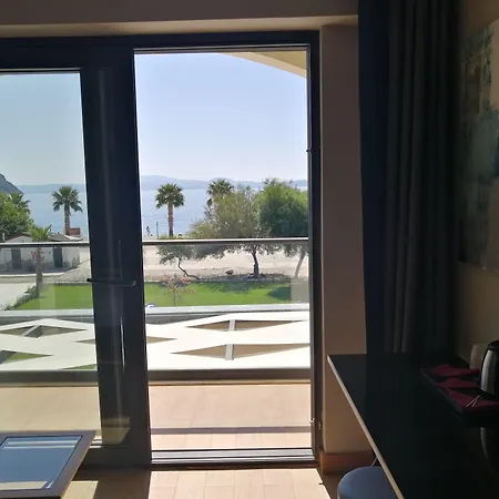 Dogruer Boutique & 穆拉